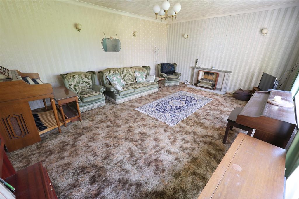 Property photo 3 of 26 LV Sitting Room.Jpg