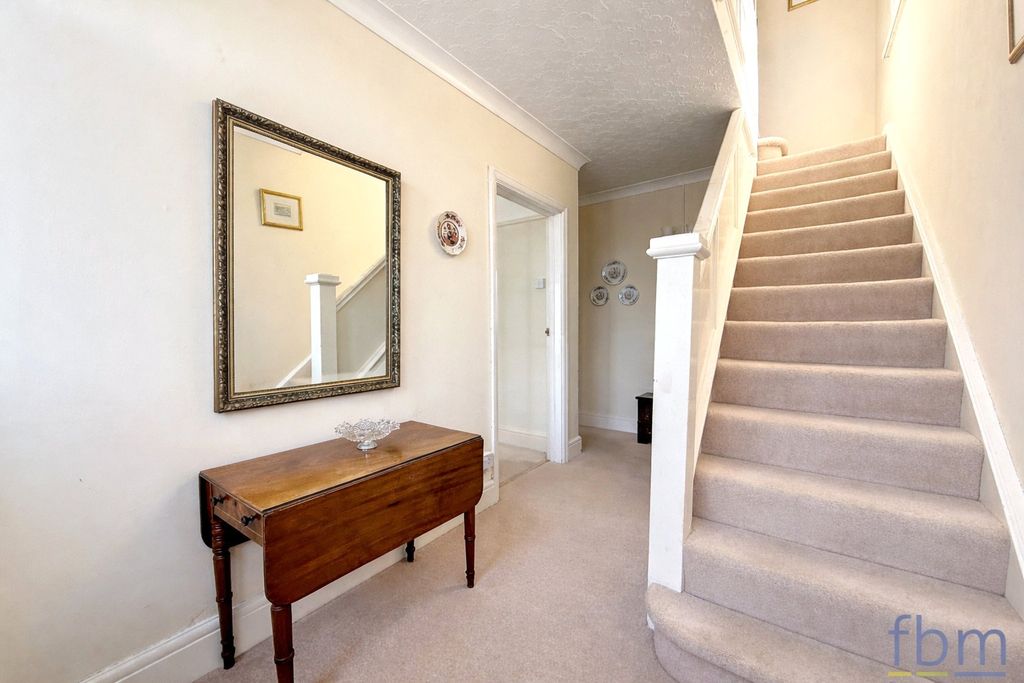 Property photo 2 of 14 Picture No. 02