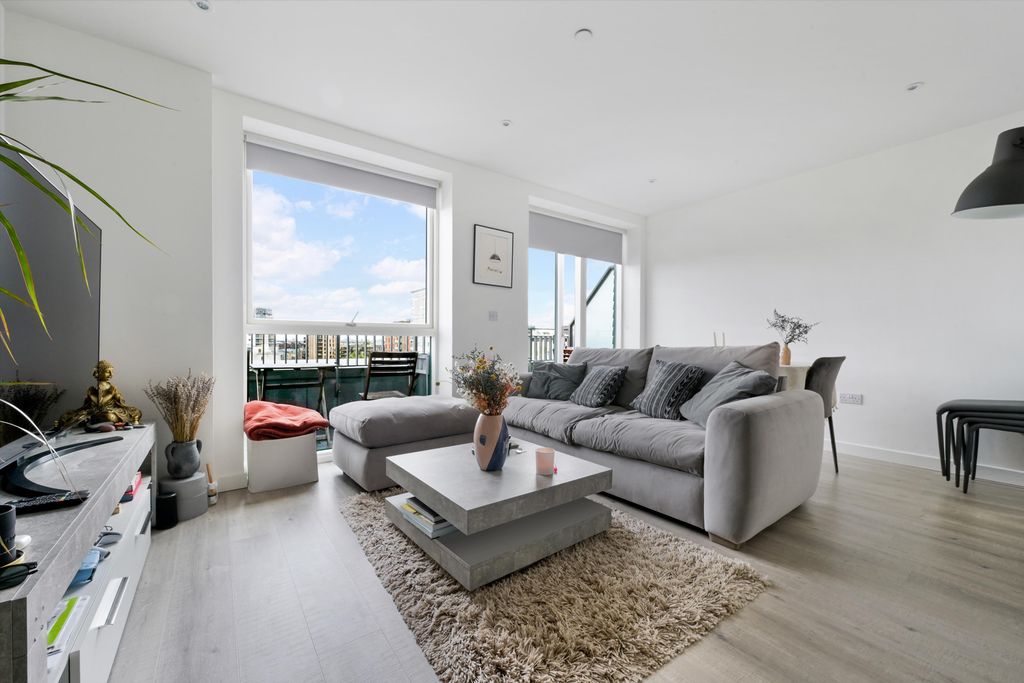 Property photo 1 of 20 Image