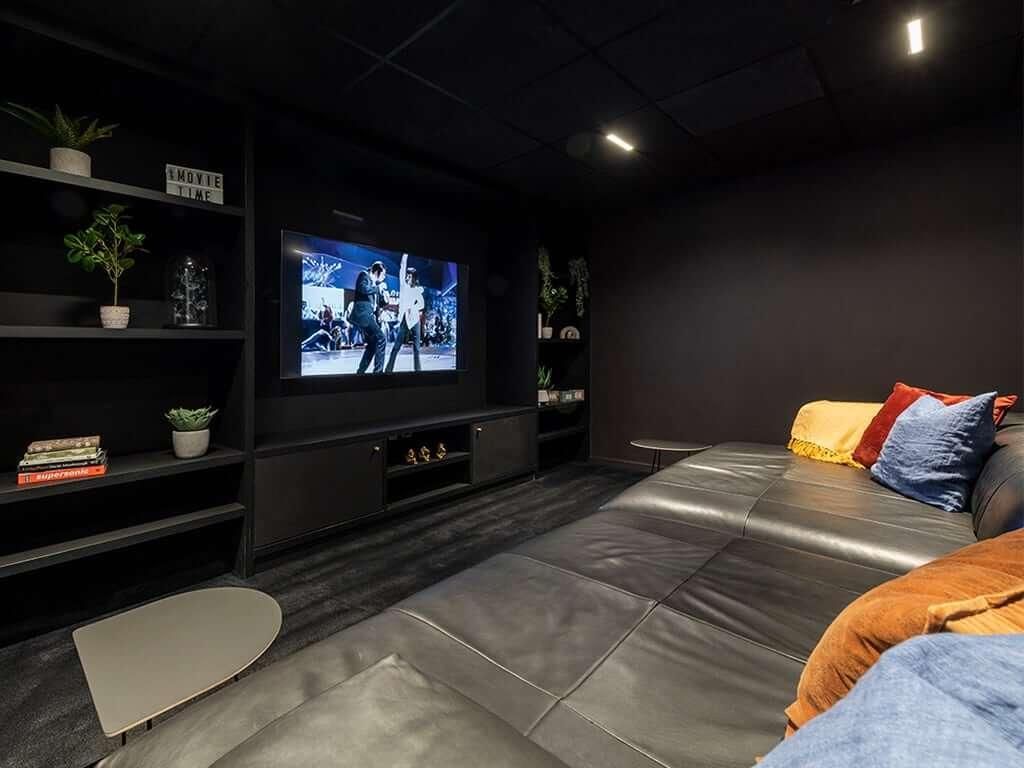 Property photo 3 of 21