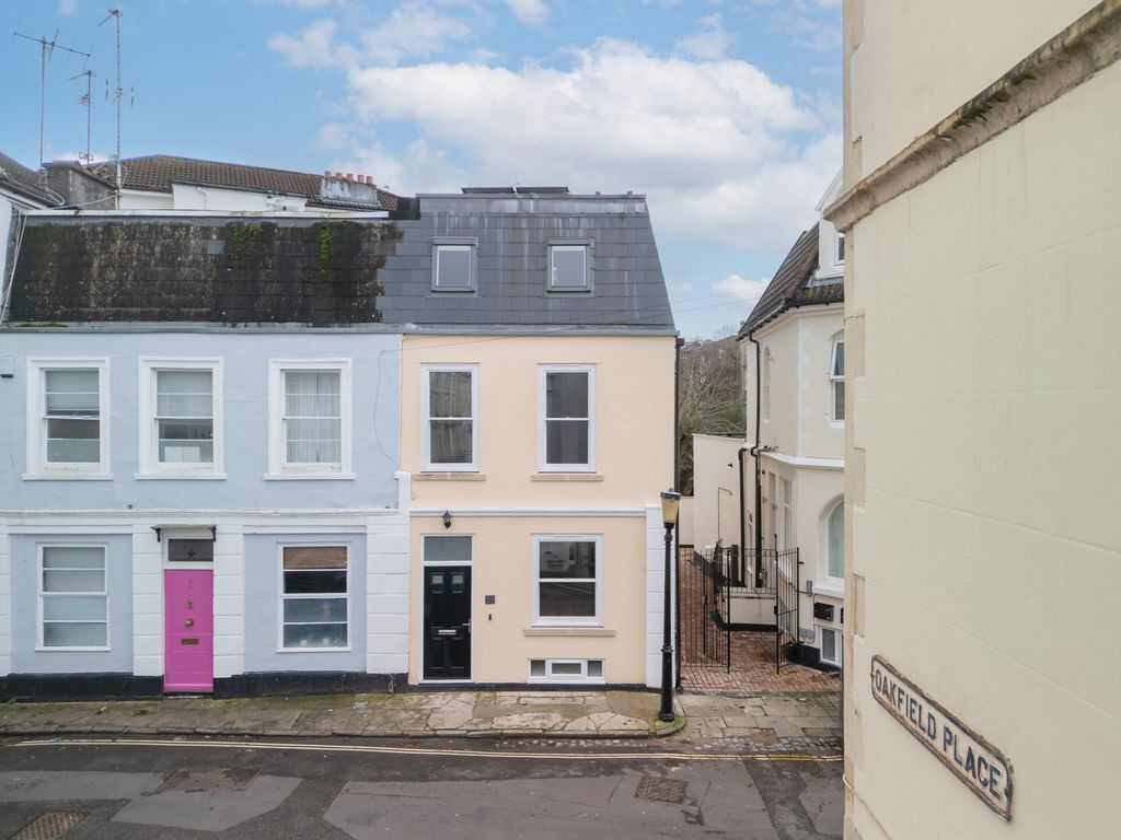 Property photo 1 of 38