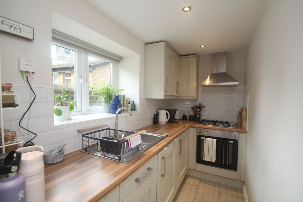 Property photo 3 of 11 Picture No. 13