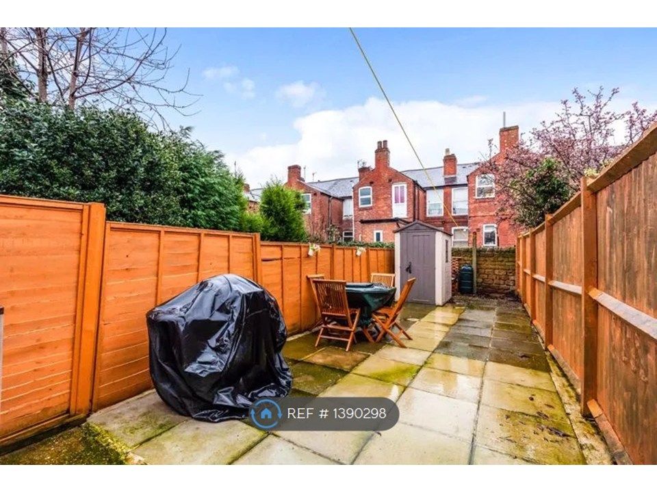 Property photo 2 of 9