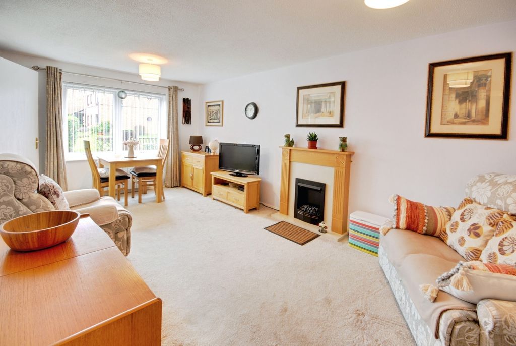 Property photo 2 of 8 Pbox-Img.Jpg