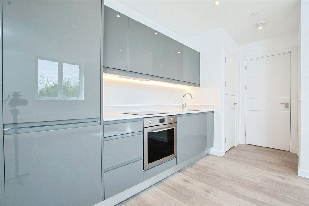 Property photo 1 of 8 Picture No. 11