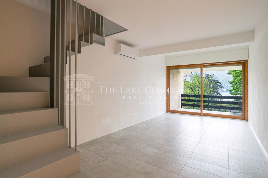Property photo 2 of 22 The Lake Como Villa-Logo Via Rodoni 2 Plesio