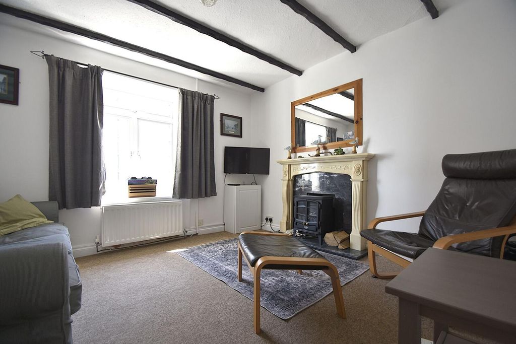 Property photo 2 of 10 Living Room