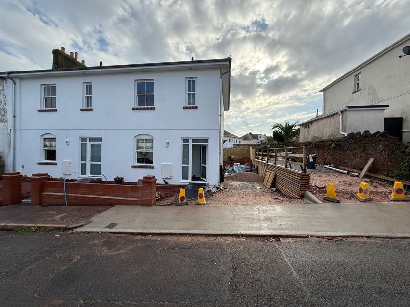 Property photo 1 of 48