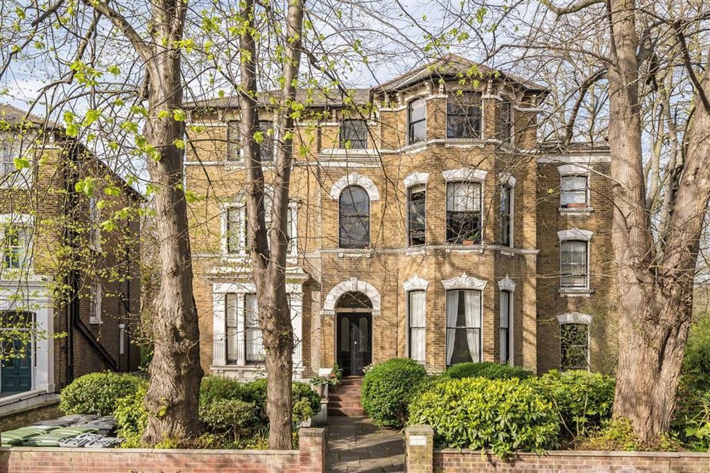 Property photo 1 of 6