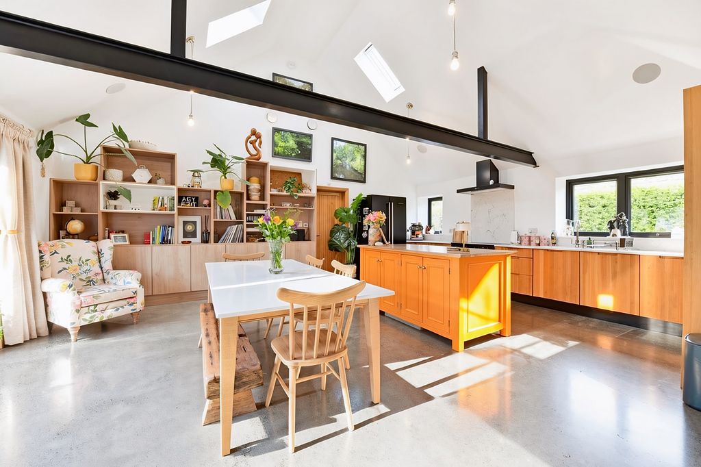 Property photo 3 of 30 Not Specified