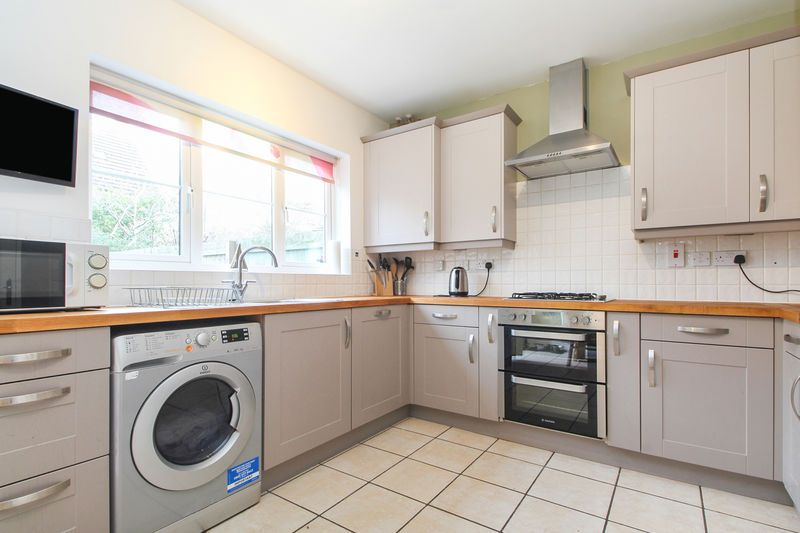 Property photo 3 of 17 Kitchen/Diner