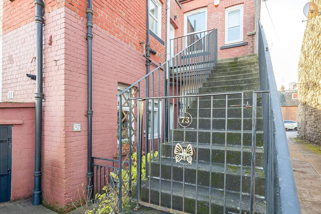 Property photo 2 of 16 Exterior