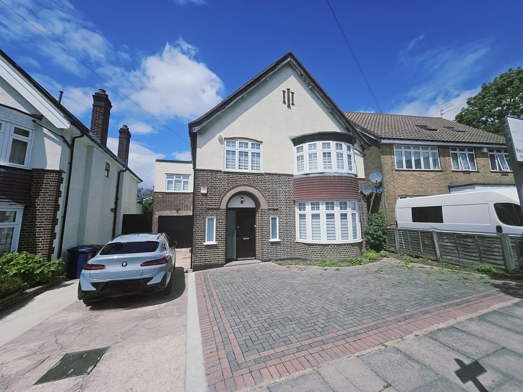 Property photo 1 of 18