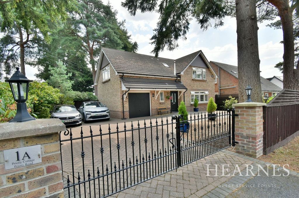 Property photo 1 of 20