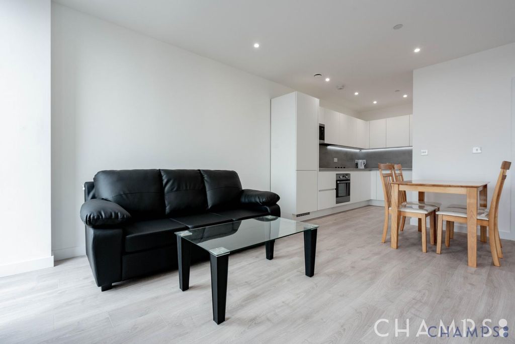 Property photo 1 of 6 Perceval Square