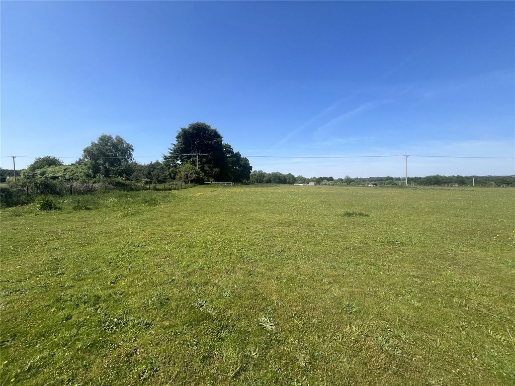 Property photo 3 of 5 Picture No. 04