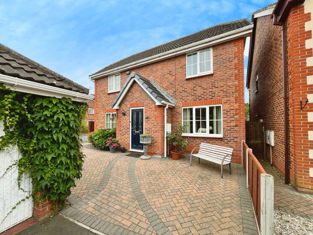 Property photo 1 of 36 3960350