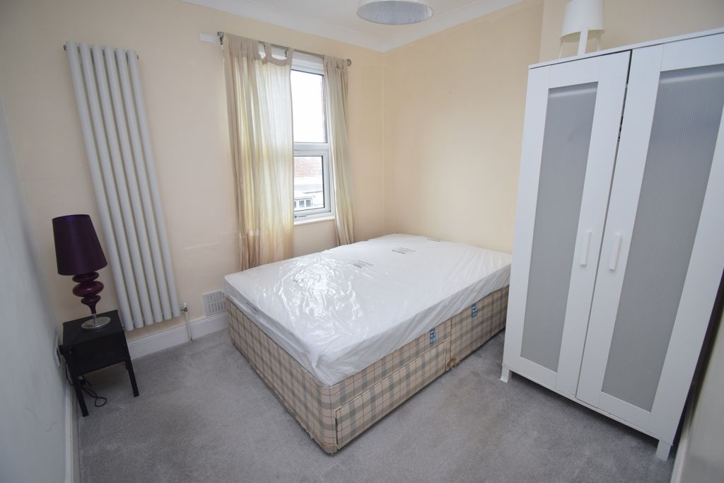 Property photo 1 of 8 Bedroom 2