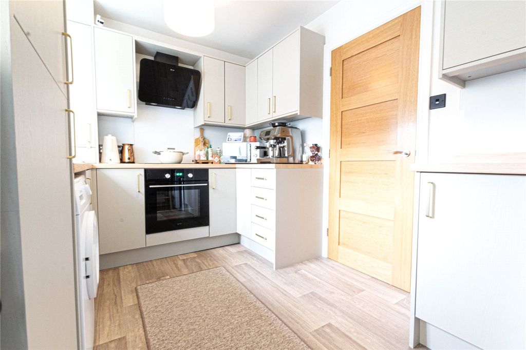 Property photo 3 of 26 Picture No. 33