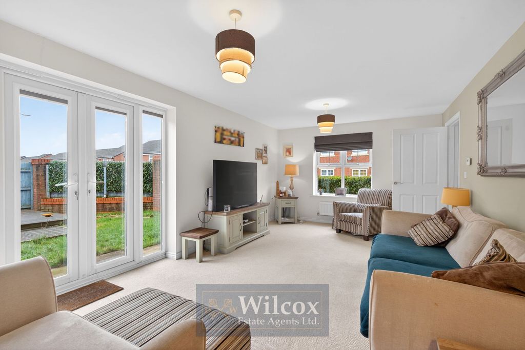 Property photo 2 of 23