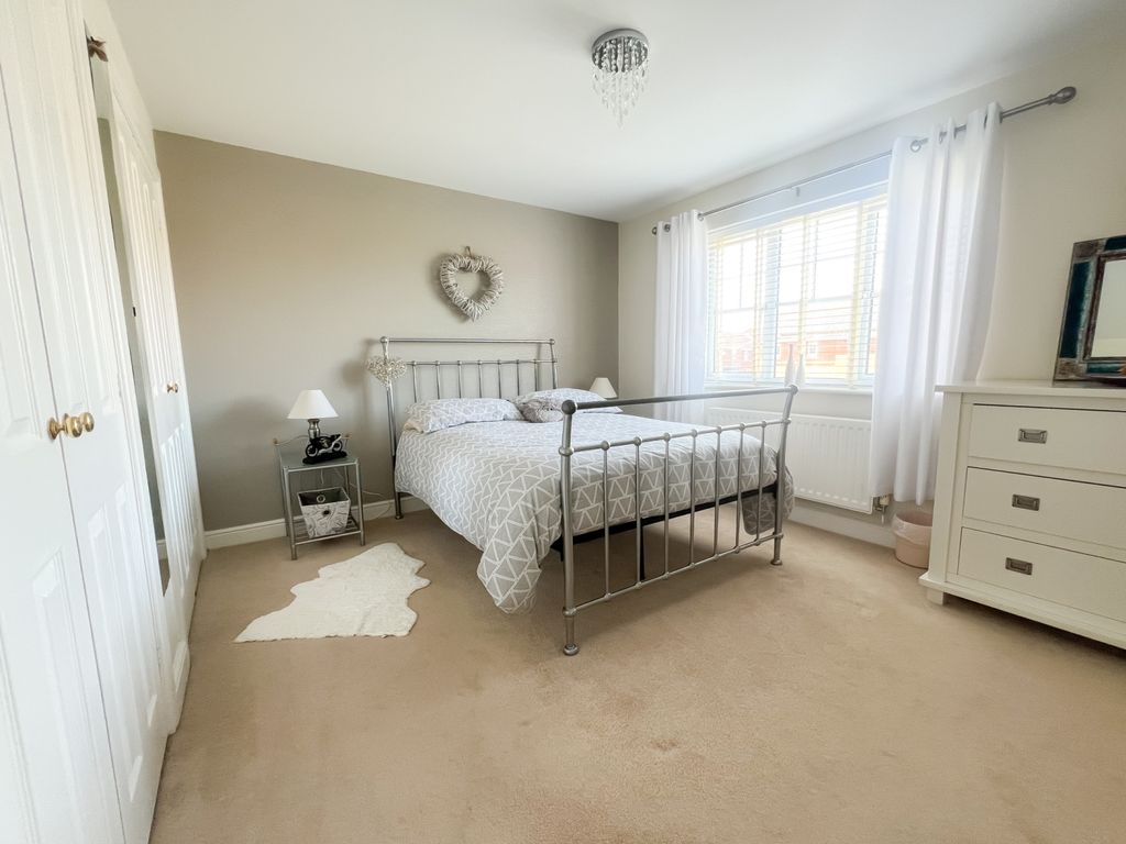 Property photo 2 of 29 Bedroom 1 With Ensuite