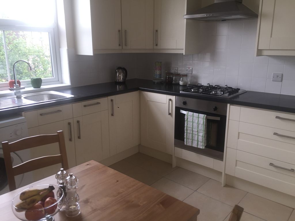 Property photo 1 of 9 Kitchen