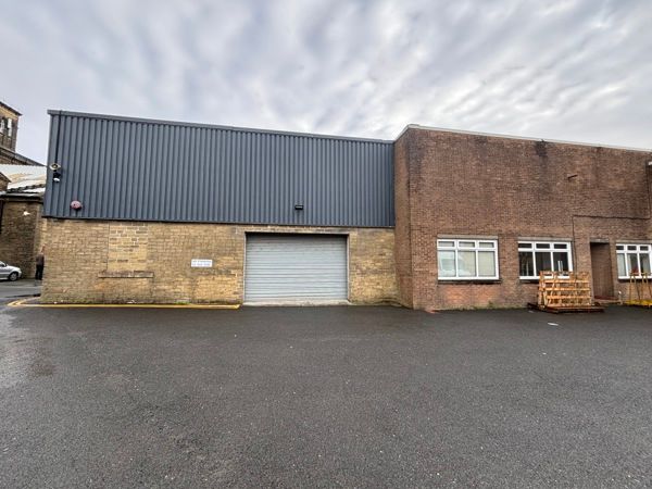 Property photo 1 of 4 Photo 4