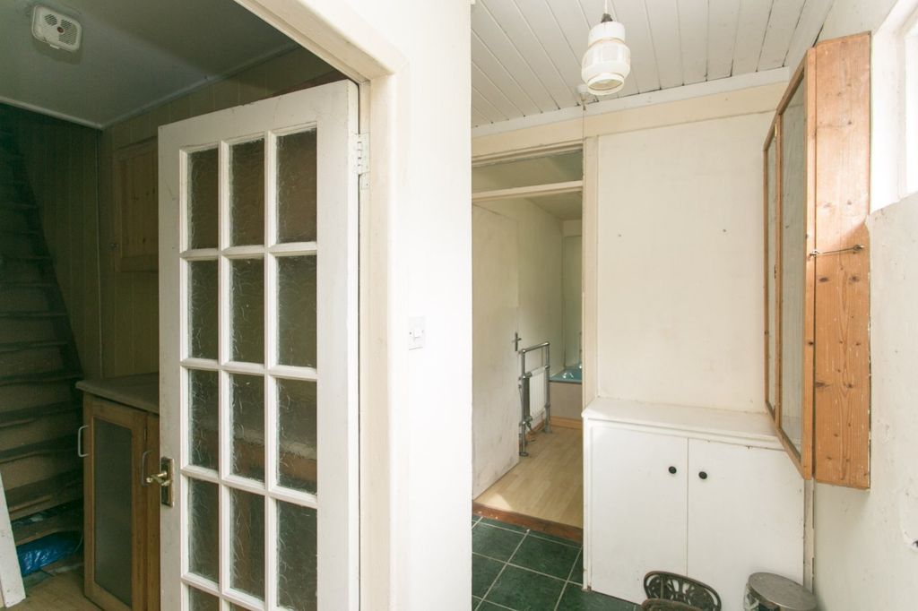 Property photo 2 of 26 Picture No. 15