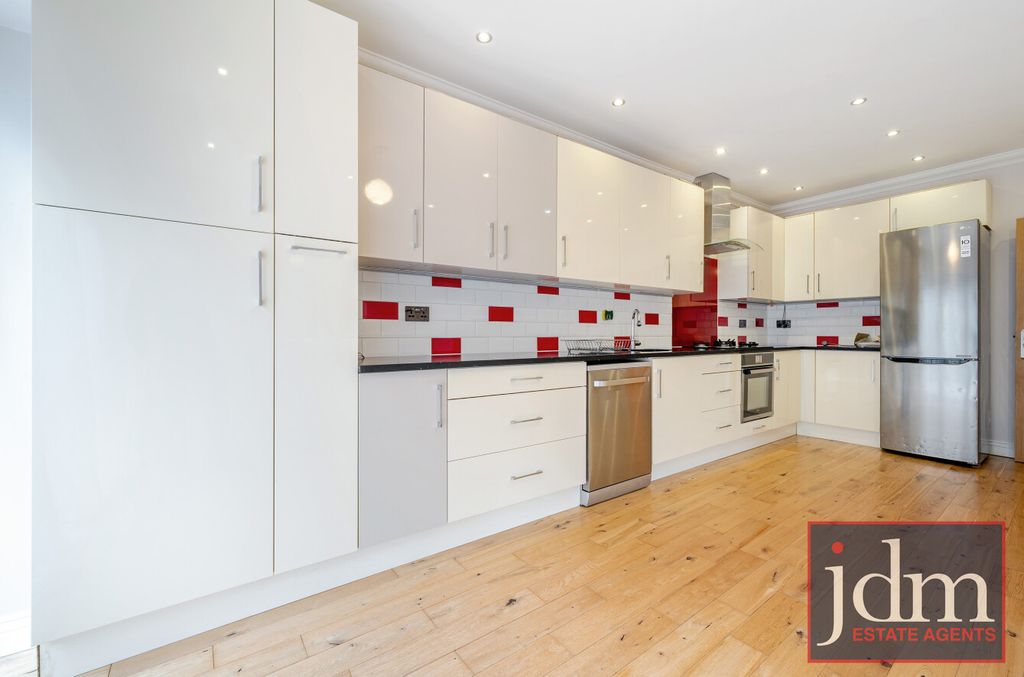 Property photo 1 of 13 80A74Ba5-2F7B-4F1...