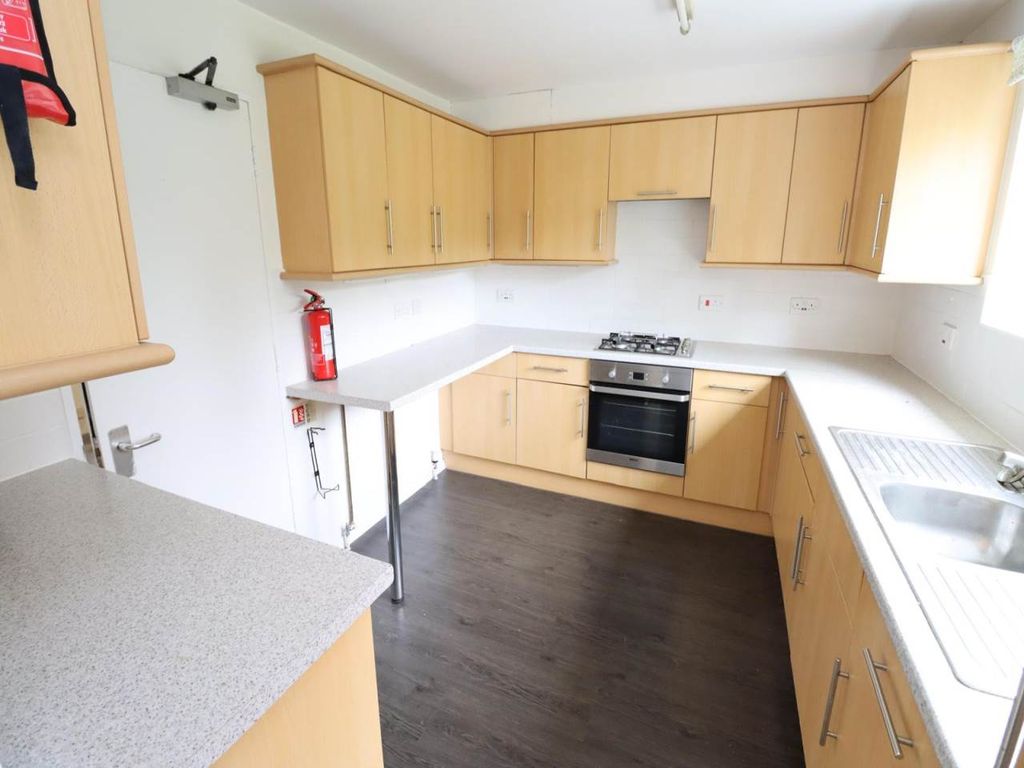 Property photo 2 of 15 Kitchen