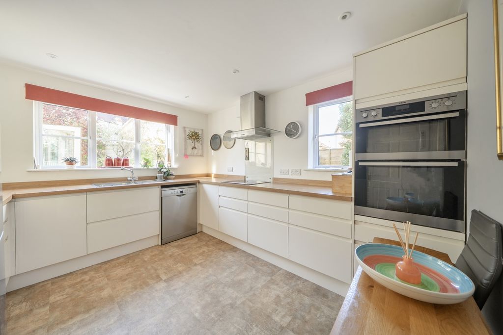Property photo 3 of 24 1440566-9-69d529A7c551A