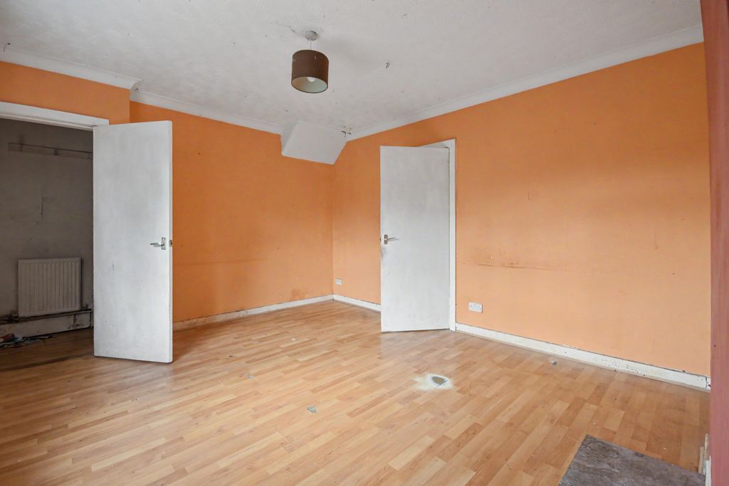 Property photo 3 of 20 69B Westfield Road, Yeovil, Somerset, BA21 3Dd
