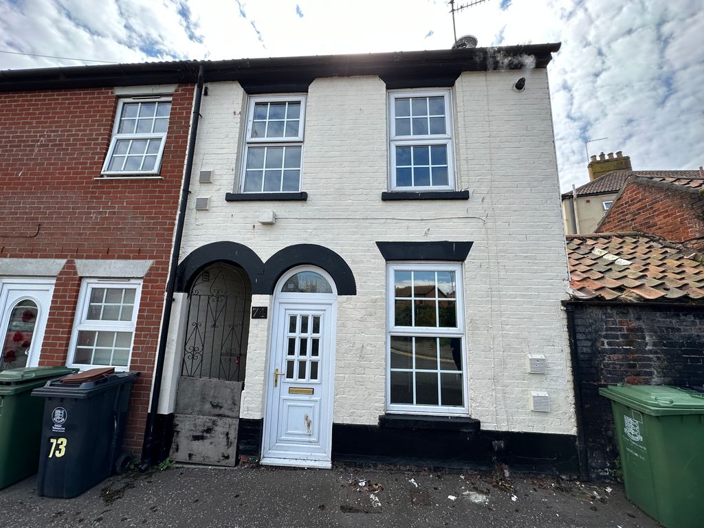 Property photo 1 of 6 Front