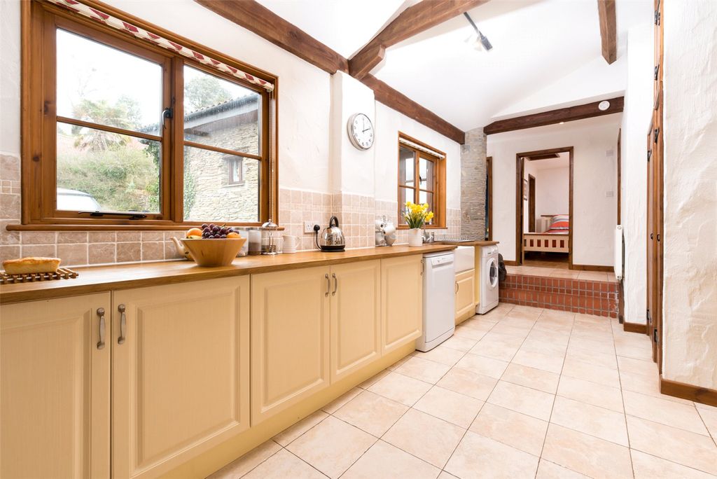 Property photo 3 of 16 Picture No. 01