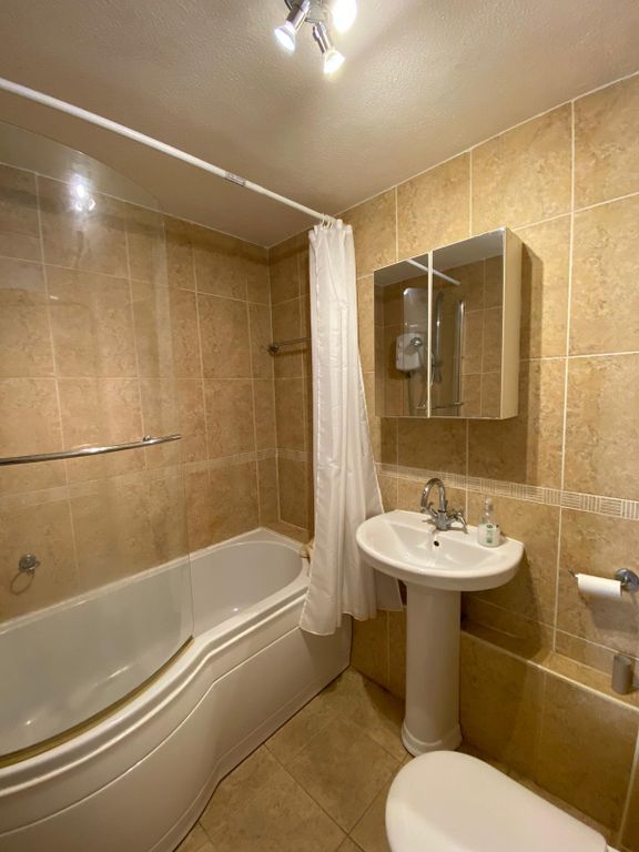 Property photo 3 of 6 Bathroom