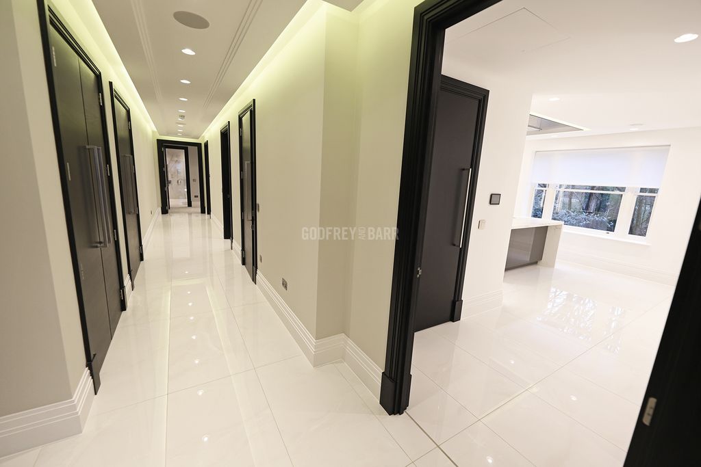 Additional image 5 of 3 bed flat to rentCamlet Way, Hadley Wood EN4