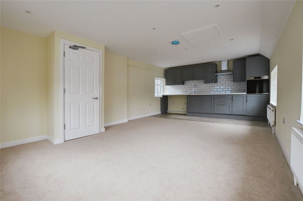 Property photo 2 of 7 Picture No. 05