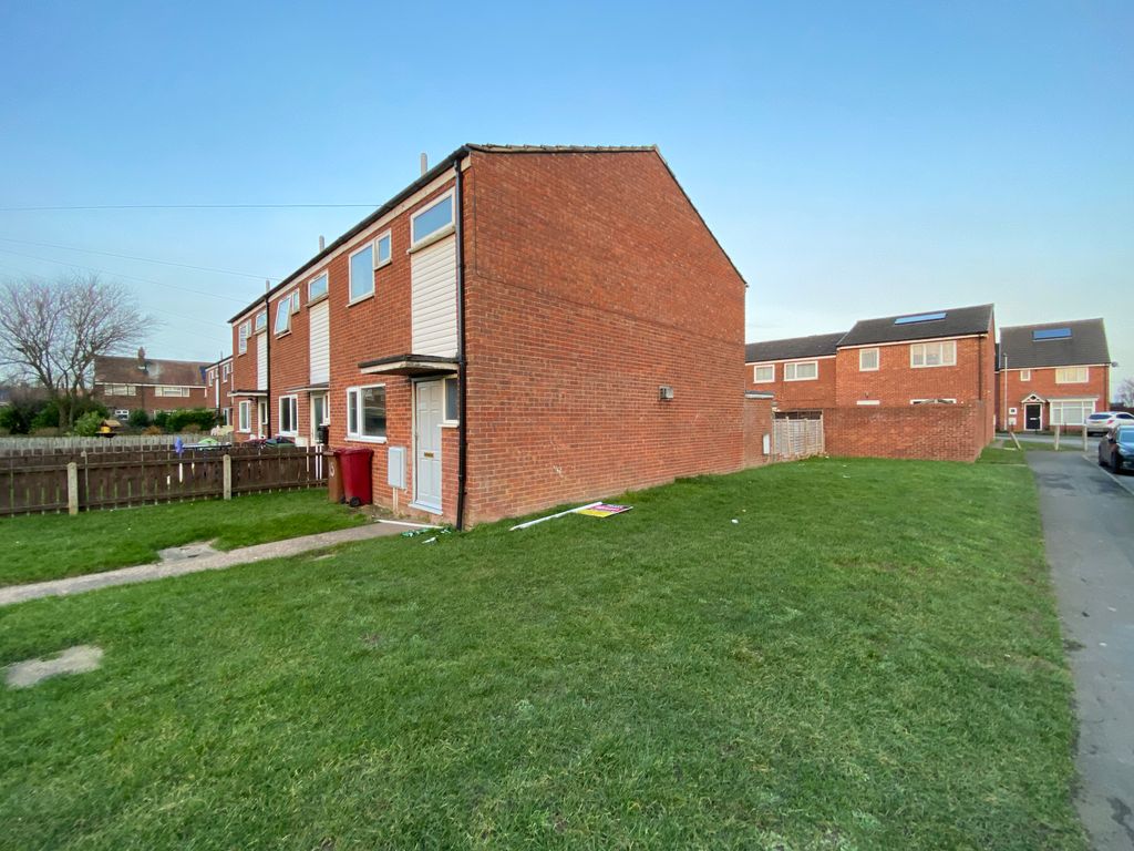 Property photo 1 of 2