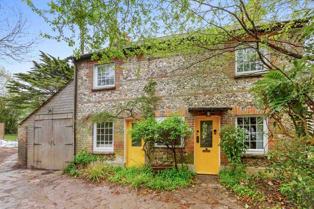 Property photo 3 of 14