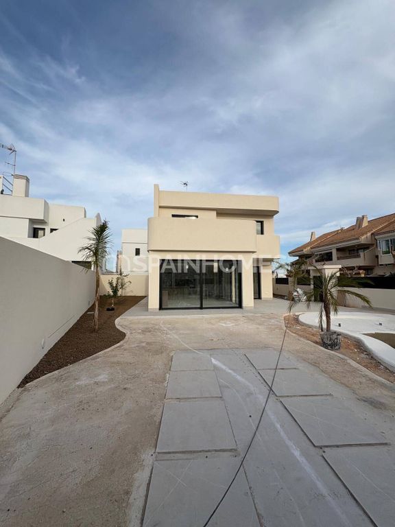 Property photo 1 of 29