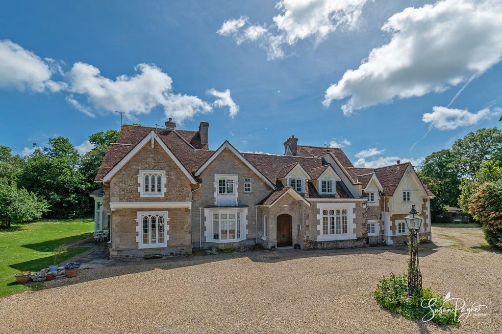 Property photo 1 of 20 Stonepitts House