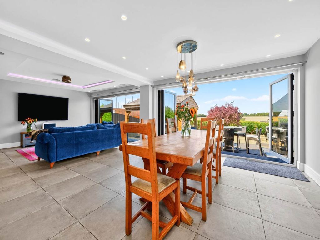 Property photo 2 of 20 09 - Dining Area With Bifold Doors