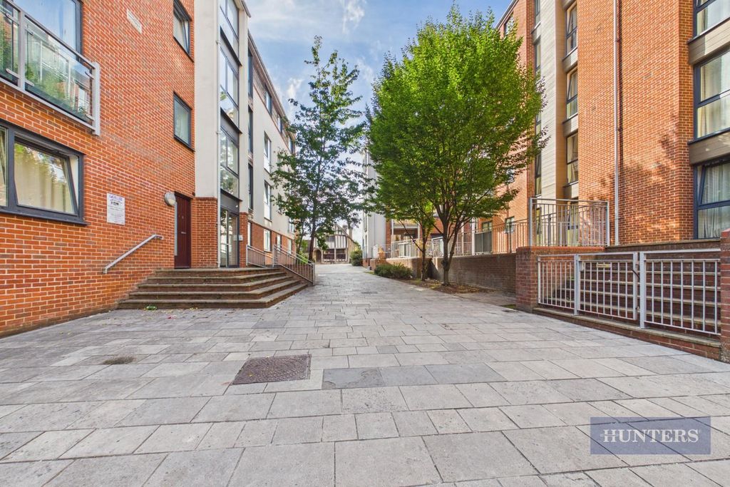 Property photo 1 of 15 Cam05152G0-Pr0557-Still025.Jpg