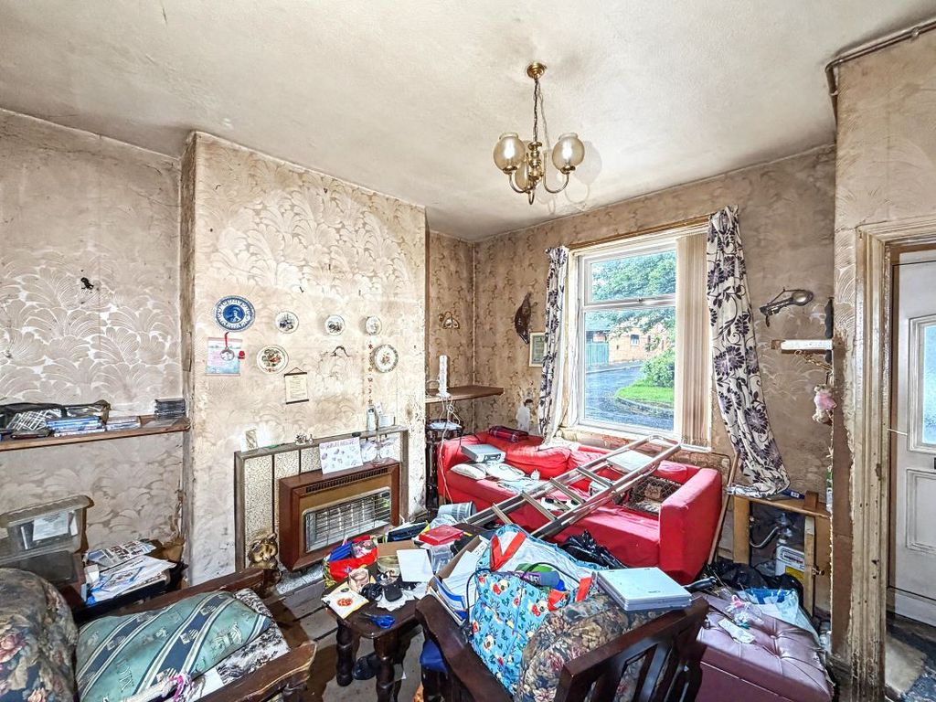 Property photo 2 of 12