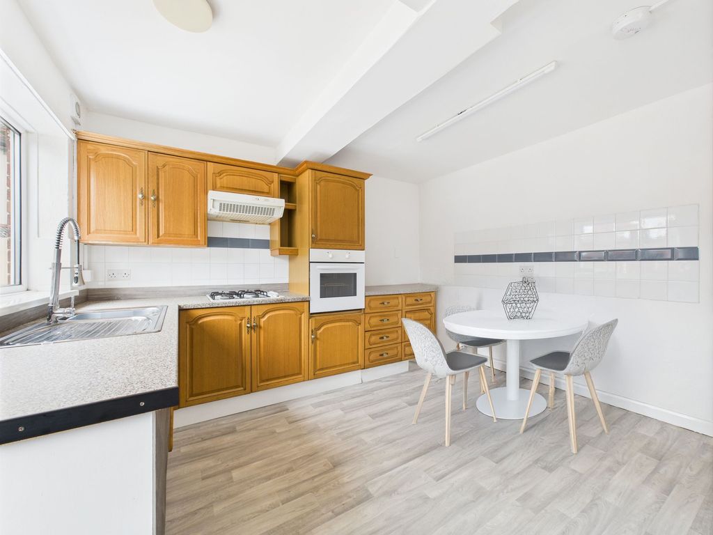 Property photo 2 of 15 Dining/Kitchen (Virtually Furnished)