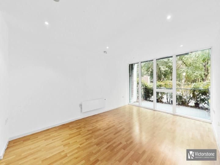 Property photo 1 of 12 1687971