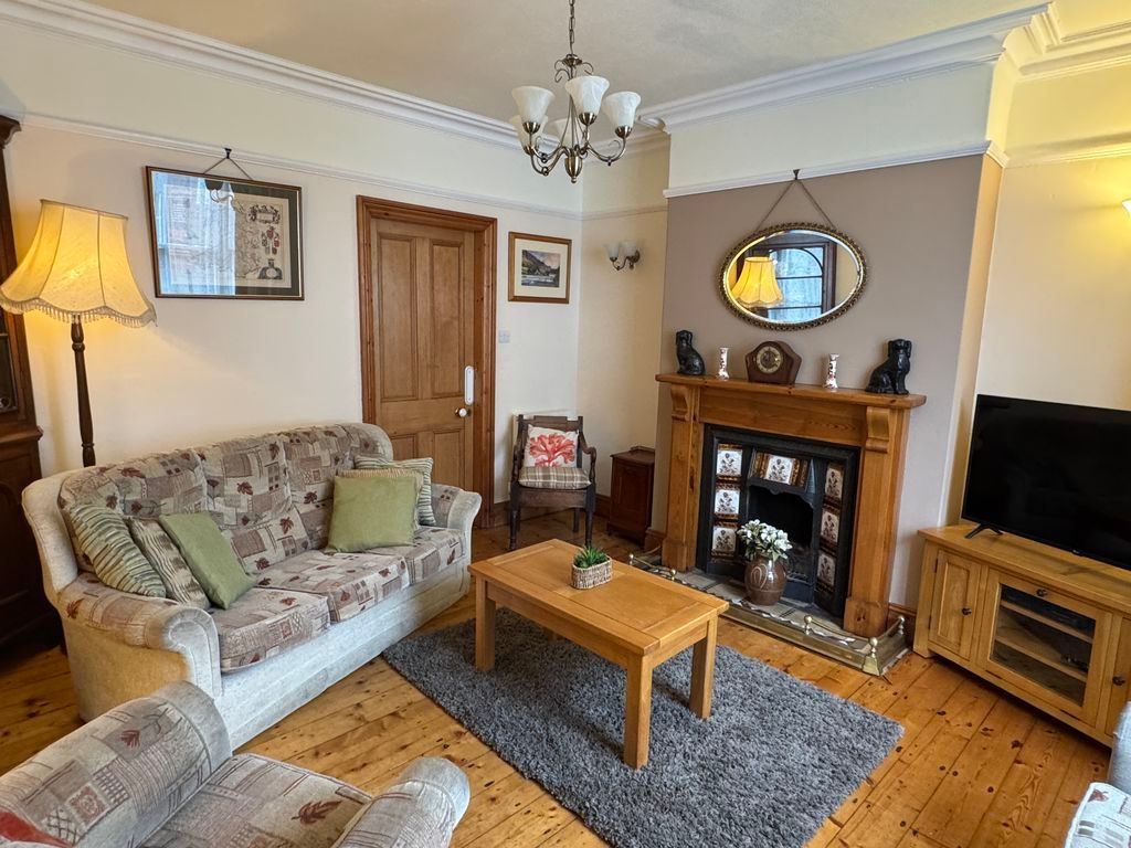 Property photo 3 of 23 Photo 28