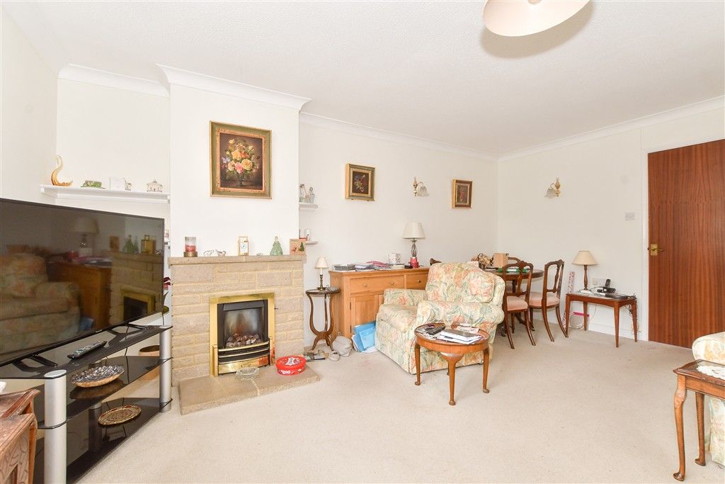 Property photo 3 of 12 Lounge/Dining Room