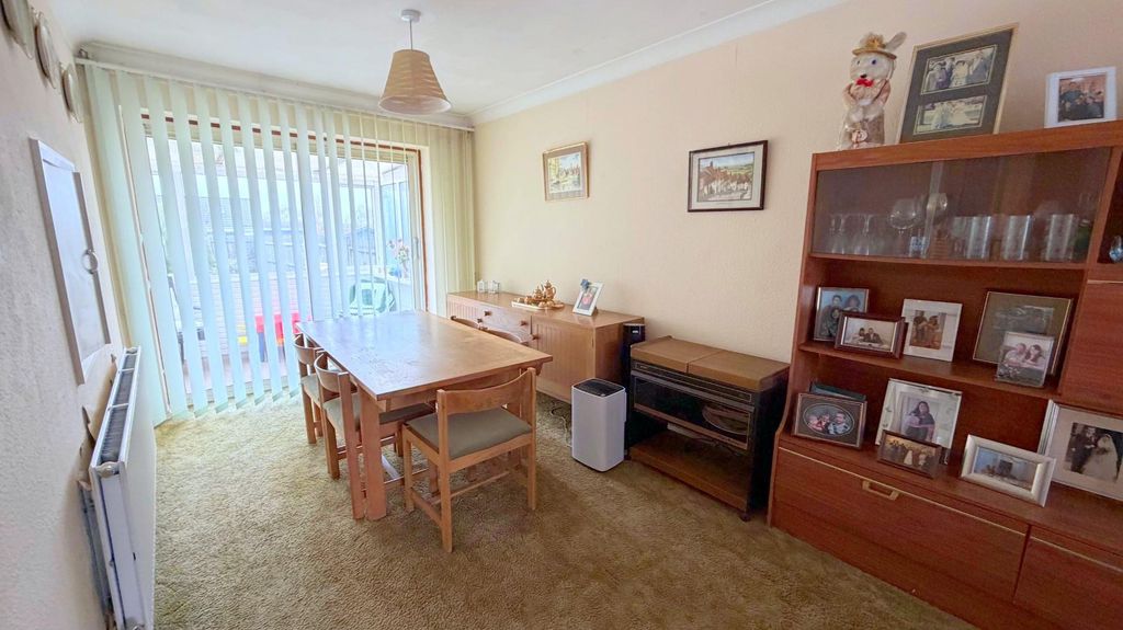 Property photo 3 of 15 And3.Jpg