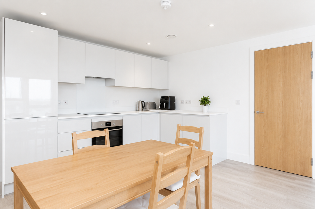 Property photo 1 of 10 Kitchen - Angle 1